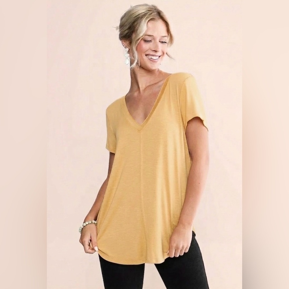 WHITE CROW Maya V-neck Tunic Super Soft Lightweight Light Mustard Color Sz S